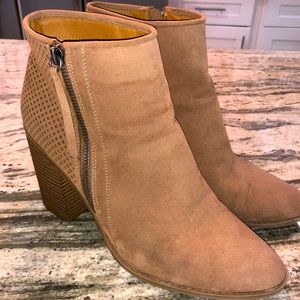 Universal Thread Heel Booties | Tan